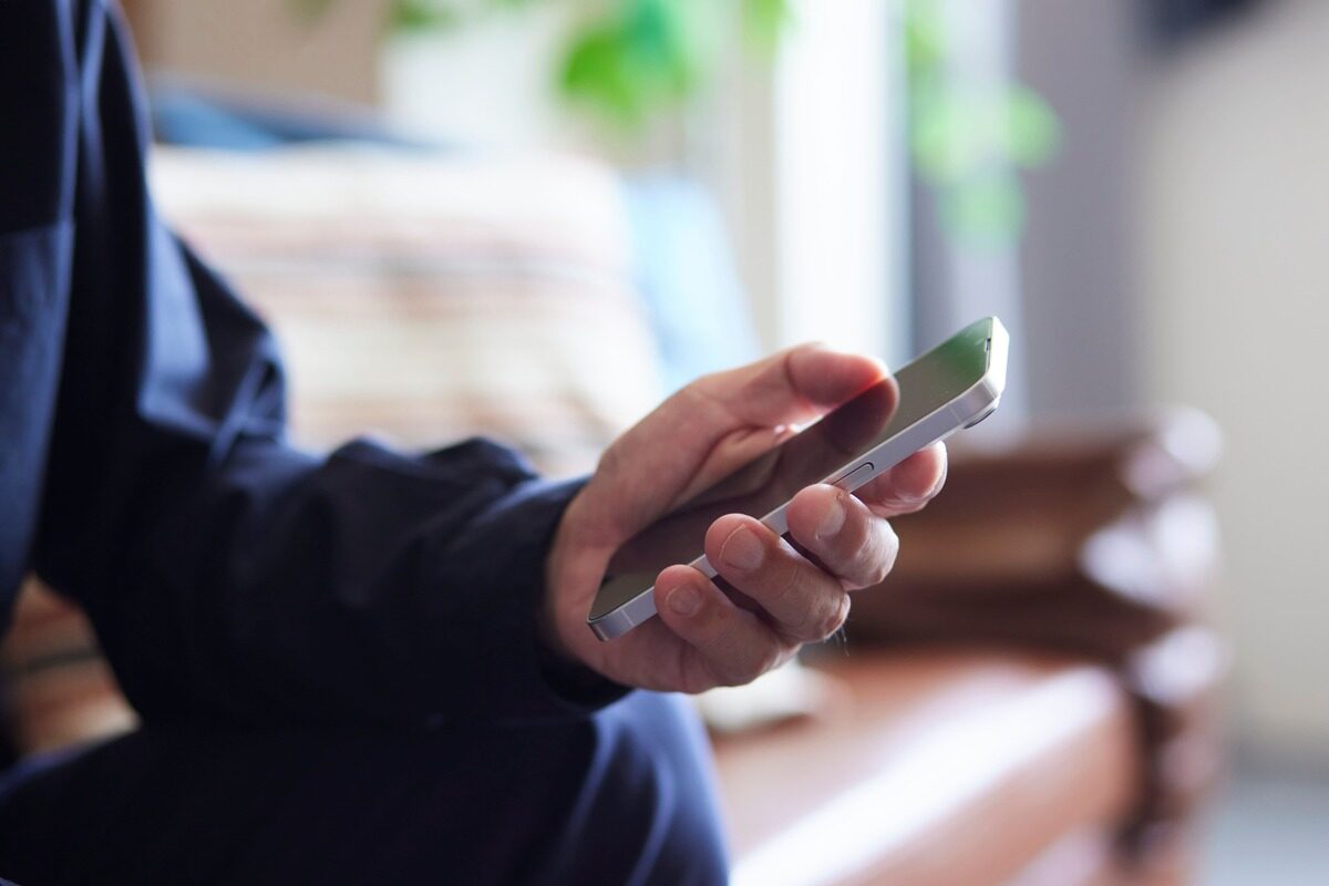 モバイルデータ使用量とは？確認方法やおすすめの節約術を解説